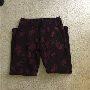 White House Black Market Pants - White House Black Market crop pants White House Black Market Pants - White House Black Market crop pants